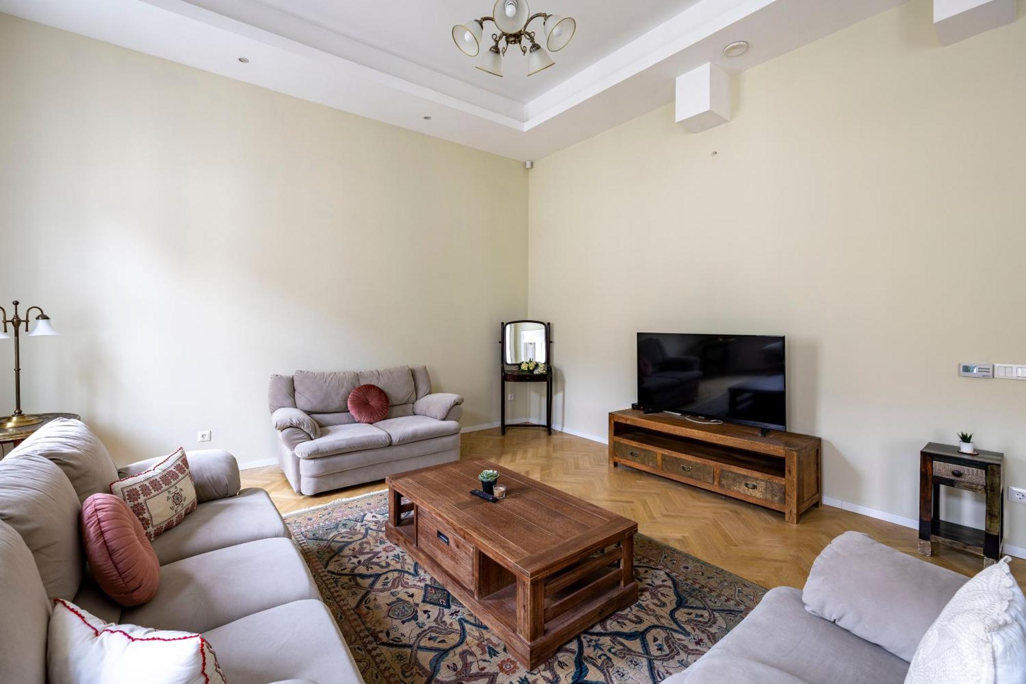 Graceful & Cozy Dream Next To The Opera House Apartmán *