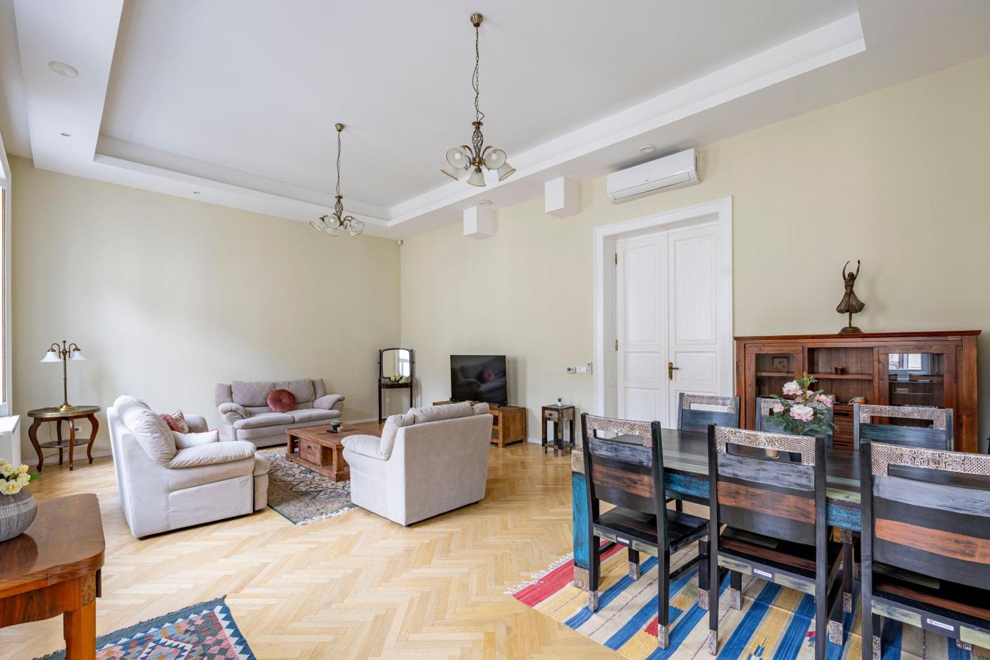 Graceful & Cozy Dream Next To The Opera House Apartmán *