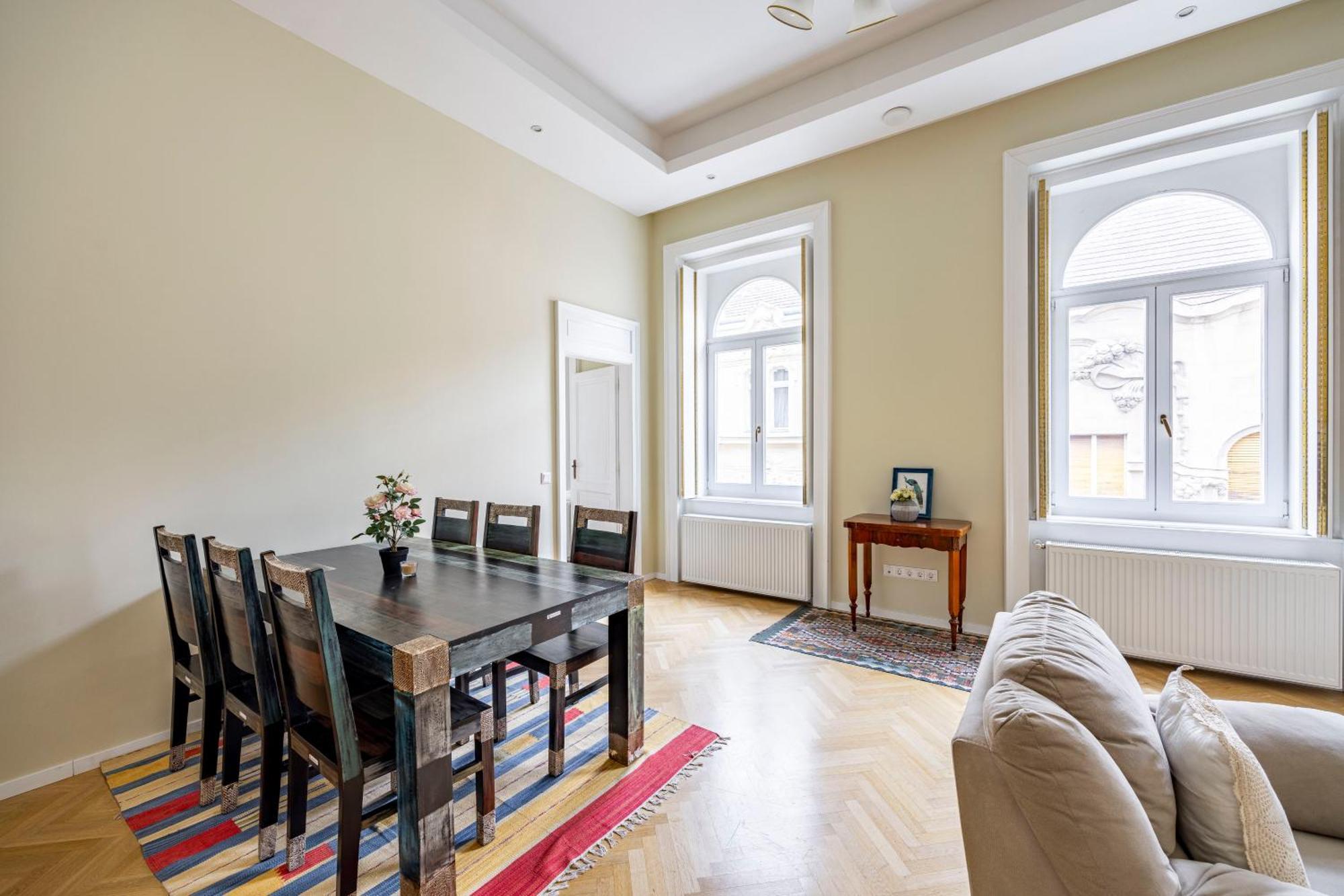 Graceful & Cozy Dream Next To The Opera House * Budapeste